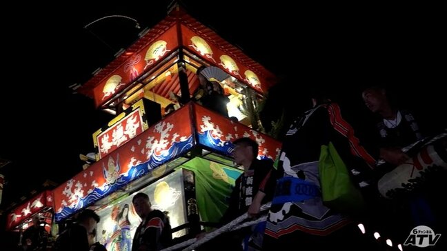 「伝統ある祭りをなくさないように…」“雨の祭り”「田名部まつり」が『五車別れ』でフィナーレ 山車を運行する5組が来年の再会誓う 青森県・下北地方最大の夏祭り|TBS NEWS DIG