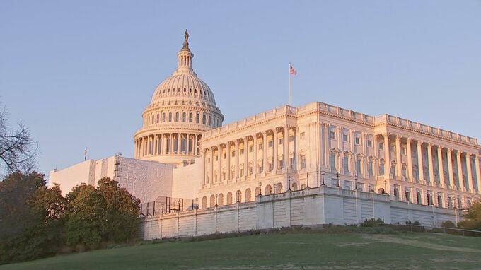 アメリカ議会上院　政府予算案の修正案を可決　移民政策関連は切り離し