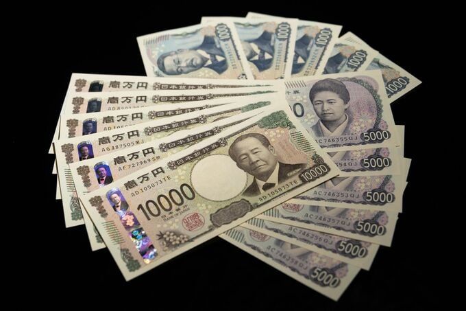 円は対ドル153円前後、日本の政局不安で円安水準－自公連立協議待ち