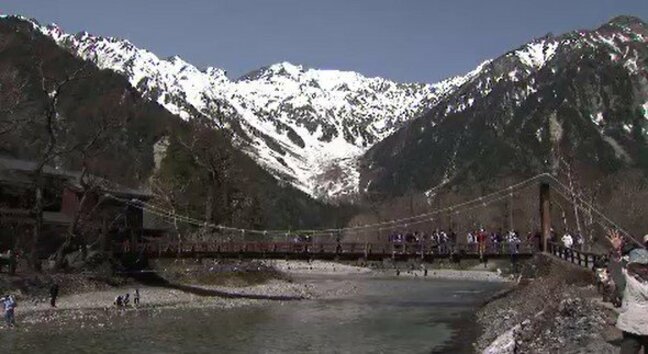 信州が誇る山岳リゾート・上高地にも春　開山祭前に早くもにぎわい 安全確保へ新パトロールカーもお披露目|TBS NEWS DIG