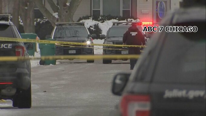 シカゴ郊外で計7人が銃撃され死亡　容疑者は逃走中　武装している恐れ