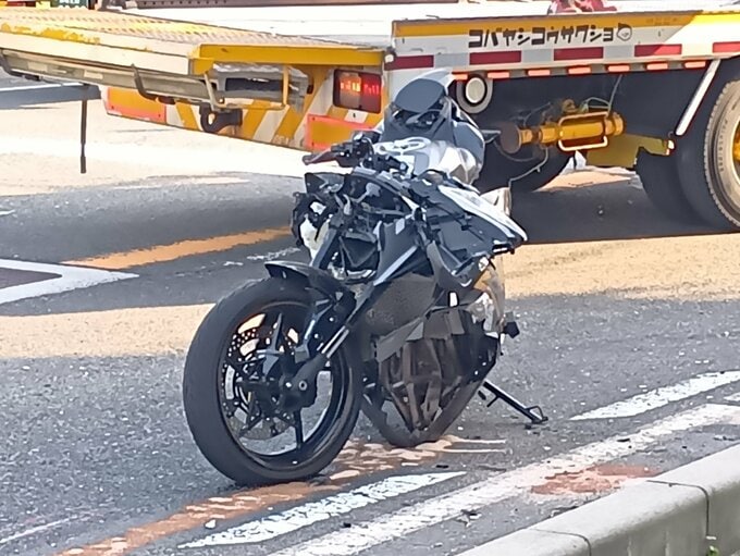 国道9号で軽ワゴン車とバイクの衝突事故　バイクの2人を救急搬送　通行止めは解除に　|　BSSニュース | BSS山陰放送