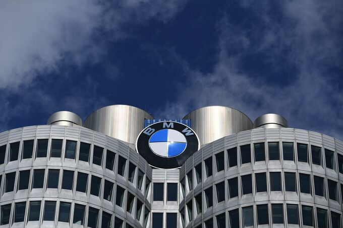 BMW、AI活用でシニアバイスプレジデント20%削減へ－コスト圧縮