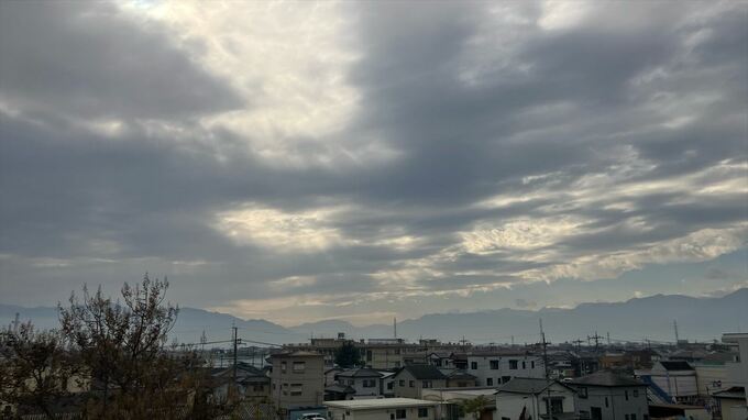 甲府で初雪観測　平年に比べ8日早く　去年に比べ11日早い　山梨　|　山梨のニュース | ＵＴＹテレビ山梨