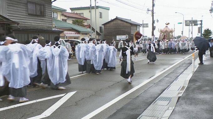 美川地区伝統の「おかえり祭り」今回初めて団長とラッパ長に女性を抜擢 ラッパ音が街中に響く　|　石川県のニュース｜MRO北陸放送