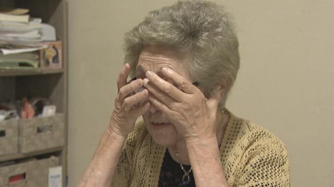 「怖かった。耳と目をふさいで潜っていた」　終戦2日前に空襲　女子生徒20人を含む61人が犠牲　93歳の女性の証言を高校生が紙芝居に　戦争の記憶を後世へつなぐ　山梨・大月空襲　|　山梨のニュース | ＵＴＹテレビ山梨