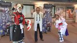 メイン会場が30年ぶりに北上市役所前に 北上・みちのく芸能まつりキャラバン隊がIBC訪問 イベントをPR 岩手|TBS NEWS DIG