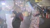 「1時間半ぐらい雨の中にいました」花火大会直後に猛烈な雨　電車が運転見合わせで帰宅困難に|TBS NEWS DIG