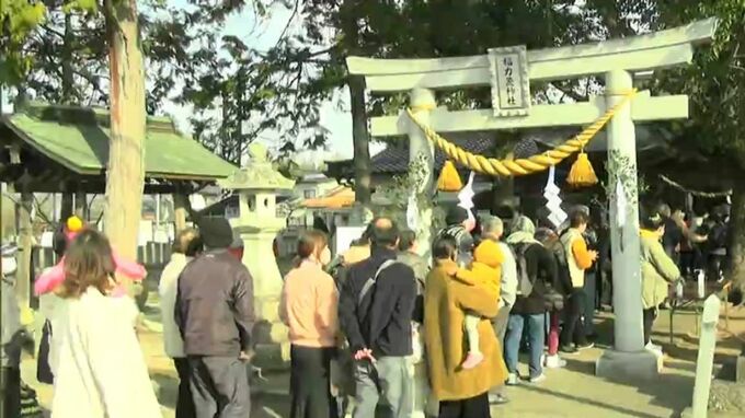 「御浄砂」を多くの人が買い求め　2年ぶりに旧正月を祝い福力荒神社大祭【岡山・津山市】|TBS NEWS DIG