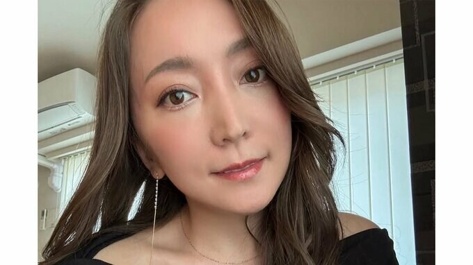 【 加藤綾菜 】　「今からは親友のコンサート初日に行ってきます」　ダークカラーのヘアスタイルを披露　「明るいのも似合ってたけど落ち着いたのもいいですねー」　反響続々|TBS NEWS DIG