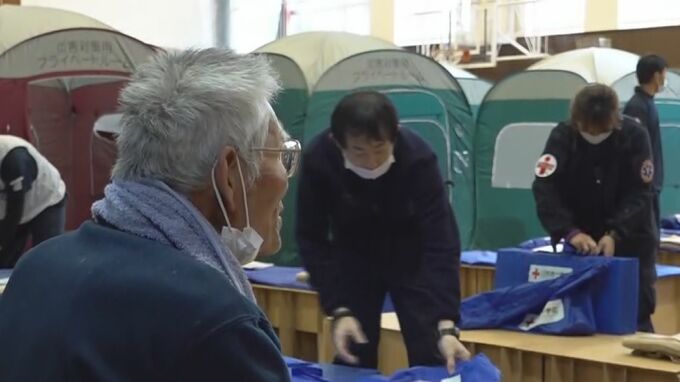 「怖くて夜も寝られない」震度6強の地震後も大雨続く…小学校に避難所開設　|　石川県のニュース｜MRO北陸放送