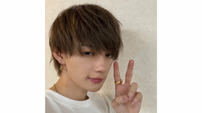 【 M!LK・佐野勇斗 】　ツアー初日に〝 大胆イメチェン 〟　新ヘア披露　ファン絶賛　「茶髪も金髪も似合いすぎて困っちゃう…」「金髪からがらっと変わって茶髪天才」|TBS NEWS DIG