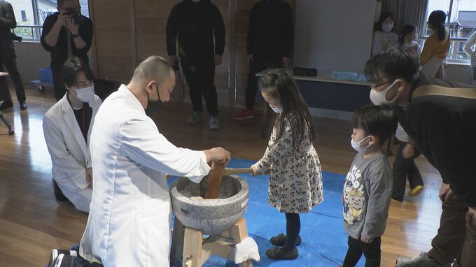 金沢で「おもちつき交流会」地域の親子200人が体験　|　石川県のニュース｜MRO北陸放送