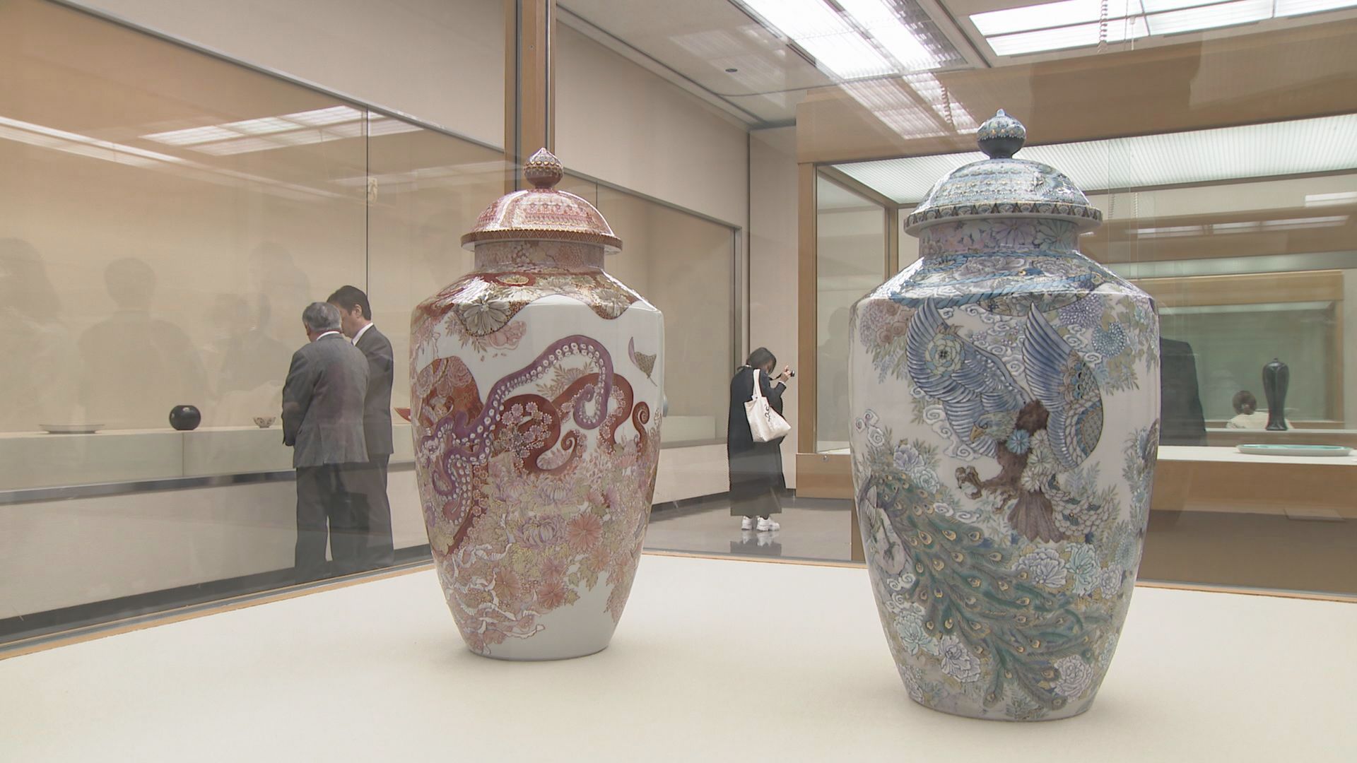 石川県内の九谷焼作家が手掛けた作品81点が集結「第47回伝統九谷焼工芸