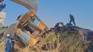 タイ東北部でクレーンが落下し列車に直撃　少なくとも22人が死亡| TBS CROSS DIG with Bloomberg