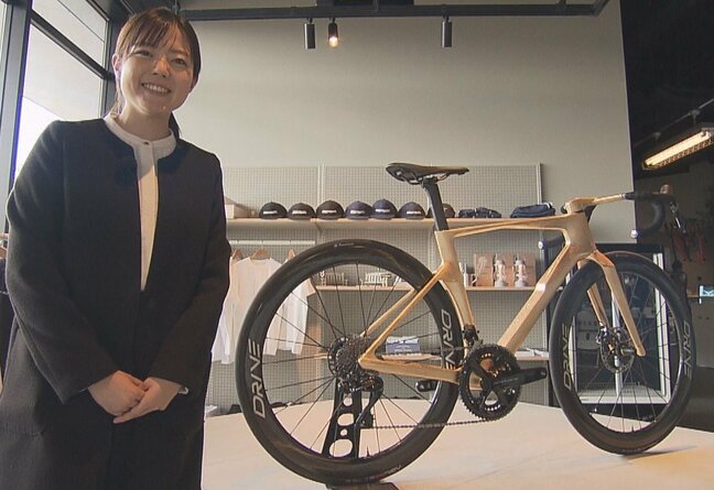 広島競輪場がリニューアル 併設施設には400万円相当の金ピカ自転車がお出迎え|TBS NEWS DIG