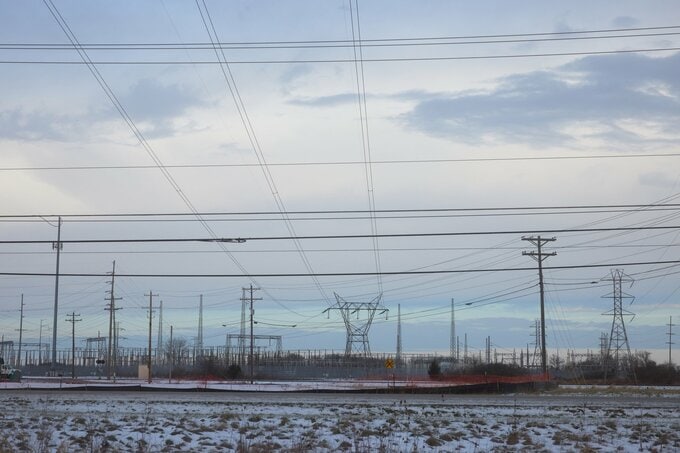 AI巡る熱狂に警鐘、電力需要予測引き下げ－米最大の送電網運営会社