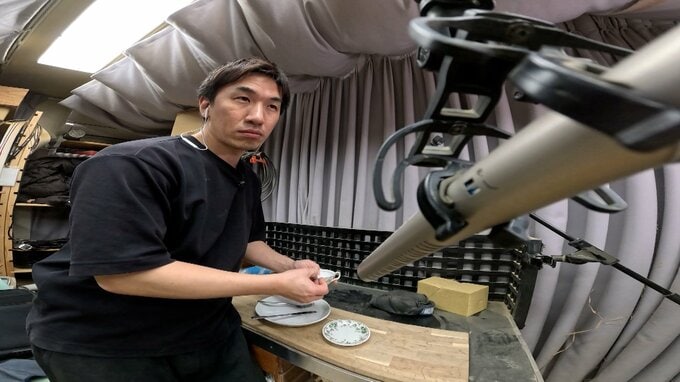 “効果音” で映像作品に命を吹き込むフォーリーアーティスト　渡邊雅文さん「逃げて帰ってきた」それでも高松でトップを走り続ける理由【前編】|TBS NEWS DIG