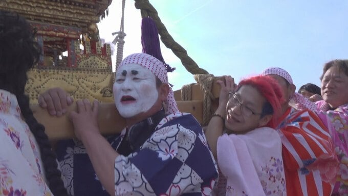 平安時代から続く伝統の祭り「おみゆきさん」　川の治水を祈願し神輿を担いで土手を踏み固める　山梨　|　山梨のニュース | ＵＴＹテレビ山梨