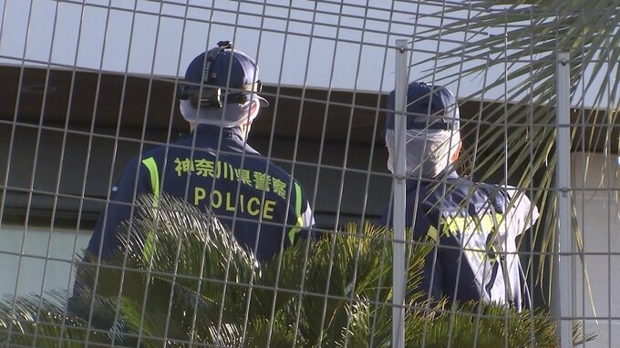 「鉄パイプで殴られた」神奈川県鎌倉市の住宅に複数人が押し入り現金約40万円を奪って逃走　住人は殴られ軽傷　強盗傷害事件として捜査　神奈川県警|TBS NEWS DIG