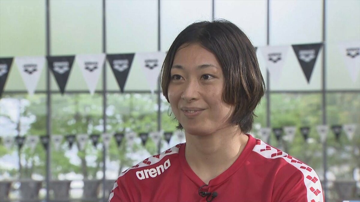 競泳・日本選手権　山梨学院大学拠点の鈴木聡美選手　50m平泳ぎ9連覇　平泳ぎで3冠達成