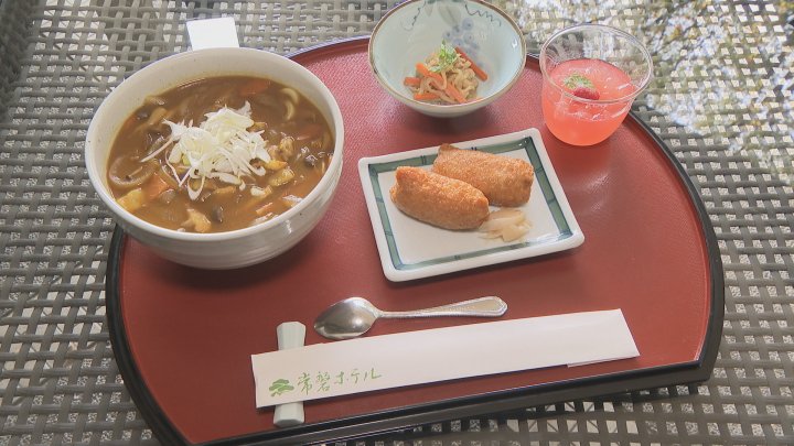 伊藤叡王が藤井七冠を下した王座戦　2人を支えた勝負メシは『カレーうどん』　食の好みに合わせてアレンジも　山梨・常磐ホテル