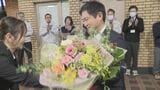 「あたたかいまちづくりに取り組みたい」 山口・柳井市長選 5選を果たした井原氏 一夜明けて登庁|TBS NEWS DIG