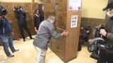 道後温泉で1年の“ホコリ落とし” 天井やロッカーの裏など隅々まで大掃除【愛媛】 | 愛媛のニュース - Nスタえひめ|あいテレビは6チャンネル