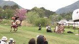 勝山やぶさめ祭り 見事!的に命中し観客から歓声上がる 山梨・富士河口湖町|TBS NEWS DIG