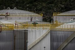 世界の原油在庫が過去最大ペースで減少、中東情勢影響－ゴールドマン| TBS CROSS DIG with Bloomberg