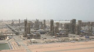 UAE最大の製油所が操業停止　周辺へのドローン攻撃で火災発生| TBS CROSS DIG with Bloomberg