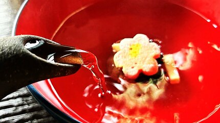 お湯を注ぐだけ！進化系みそ汁『みそ玉』100年続く蔵元が教える簡単