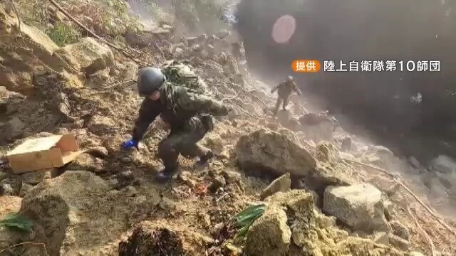 膝上に達する泥道や岩肌が剥き出しになった急斜面 雪も積もる被災地 消防隊「消防組織だけでは対応できないことを実感」|TBS NEWS DIG