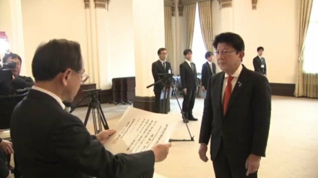 「地元の課題もしっかり国政につないで橋渡し役になれるように力を尽くしていきたい」 衆院選　愛媛3小選挙区の当選者に証書|TBS NEWS DIG