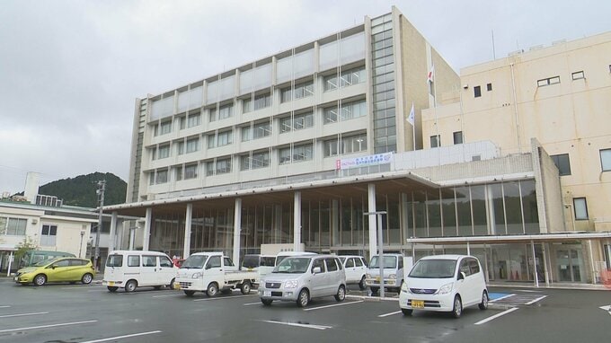 48億円あった貯金が3億円下回る…西予市「財政危機」への“荒療治”に議会がまさかの「NO」  「職員の給与カット」や「針・きゅうの助成休止」などの条例案を否決　|　愛媛のニュース - Nスタえひめ｜あいテレビは6チャンネル