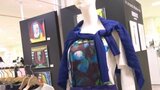 世界的ファッションデザイナーコシノヒロコさんの服と絵画を展示販売 期間限定ショップがいよてつ高島屋に登場 愛媛県・松山市 | 愛媛のニュース - Nスタえひめ|あいテレビは6チャンネル