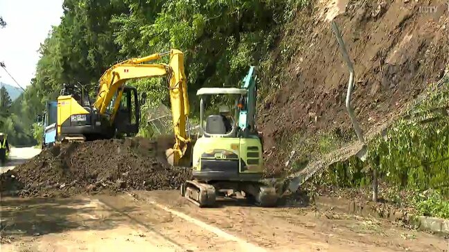 【台風７号・梅雨前線】各地で大雨　高知県いの町の国道１９４号で土砂崩れ　復旧まで約１週間の見込み|TBS NEWS DIG