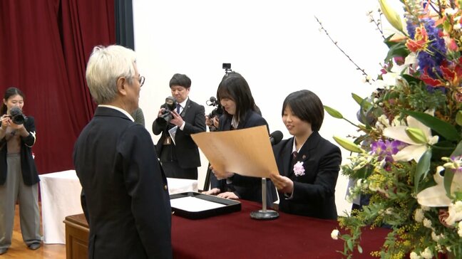 「三井中央最高！」63年の歴史に幕・・・女子高で最後の卒業式と閉校式　卒業生85人が恩師に贈った感謝のサプライズ　福岡県久留米市|TBS NEWS DIG