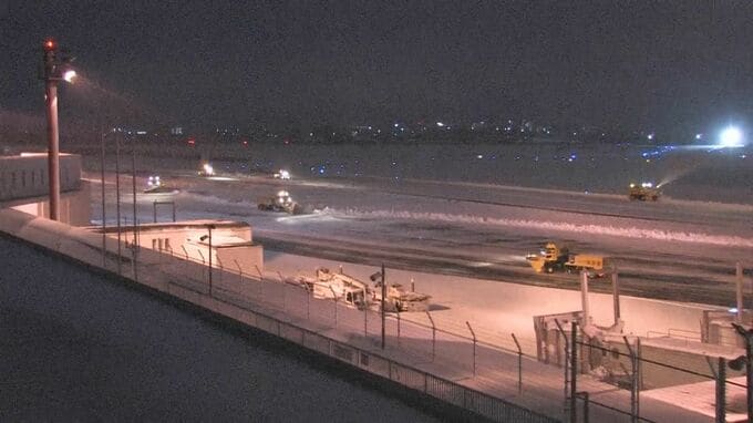 石川で「除雪困難な積雪」 加賀南部の平地で急増 交通障害に厳重警戒　|　石川県のニュース｜MRO北陸放送