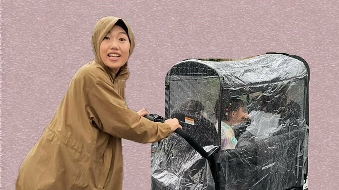 【横澤夏子】雨天に「4人乗りベビーカー」で「3人乗せられる！」「大量荷物も運べる！」ママ同志は「これどこのか知りたい」|TBS NEWS DIG