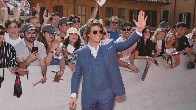 トム・クルーズさん来日できず　映画「ミッション：インポッシブル」最新作のキャンペーンが全米映画俳優組合のストライキで中止に|TBS NEWS DIG