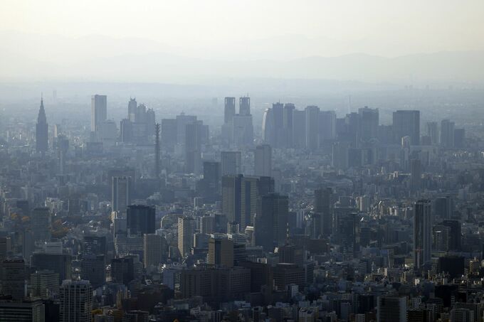 超長期債が軟調、米金利高や円安進行を警戒－40年金利16年ぶり高水準