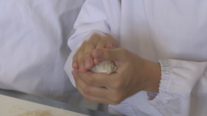 「どれも工夫されて素晴らしいできばえ」児童が地元らしさ光るおむすび考案　審査会|TBS NEWS DIG