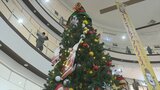 大型ショッピングモールで早くもクリスマスツリー点灯式　地元園児がクリスマスソングを披露|TBS NEWS DIG