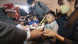 一足はやくメリークリスマス!30年続くクリスマスケーキのプレゼント 沖縄製粉が児童養護施設などへ贈る|TBS NEWS DIG