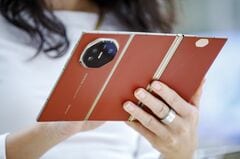 ファーウェイ、46万円の3つ折りスマホ発表－折りたたみiPhoneに対抗| TBS CROSS DIG with Bloomberg