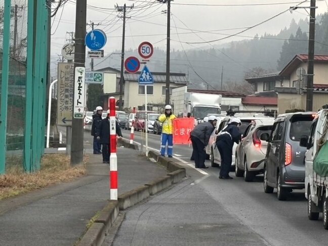 【続報】上山市住宅強盗事件 男が逃走中…男は女性に暴行し財布を盗んでいたことが判明 警察は検問を行うなど行方を追う(山形)|TBS NEWS DIG