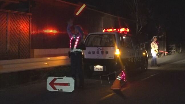 「高齢の女性をはねてしまった」夕方の県道 道路横断中の95歳女性が軽トラックにはねられる 女性は意識不明の重体 山梨・北杜市 |TBS NEWS DIG