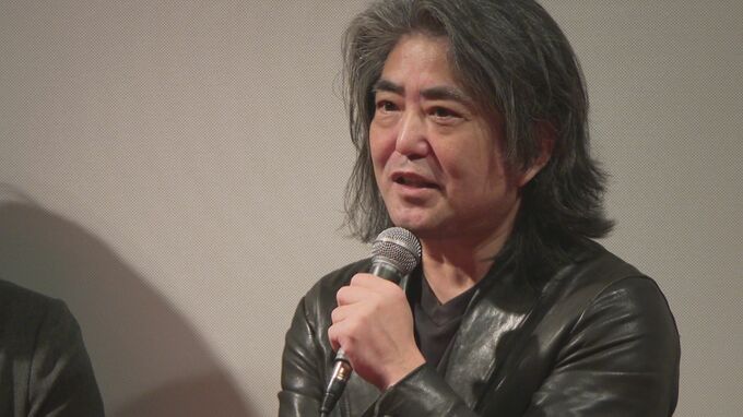 右半身まひのフルート奏者、建築家の畠中秀幸さんに1年間密着　ドキュメンタリー映画『矛盾に抱かれて』の舞台あいさつで「全部さらけ出して」思い語る|TBS NEWS DIG