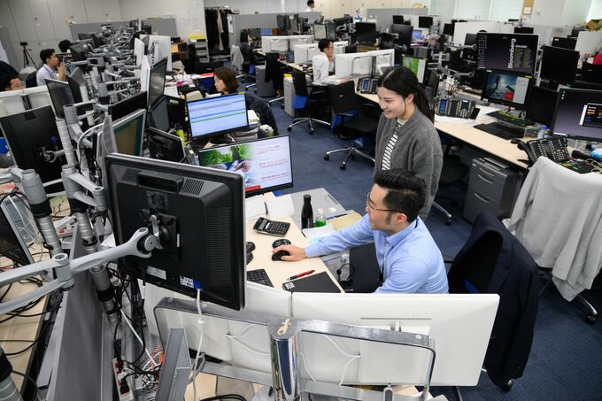 20年債利回り26年ぶり高水準、財政懸念に買い手不足－長期金利も上昇